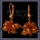 14 Yellow Gold, Austrian Crystals and Freshwater Pearl 'Topazos' Earrings Image