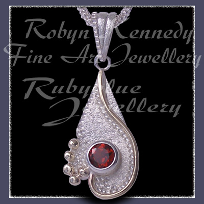 10 Karat Yellow Gold, Sterling Silver & Mozambique Garnet 'Dreamland'  Pendant Image