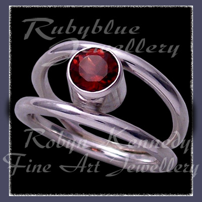 Sterling Silver and Genuine  Mozambique Garnet 'Orbit' Ring Image