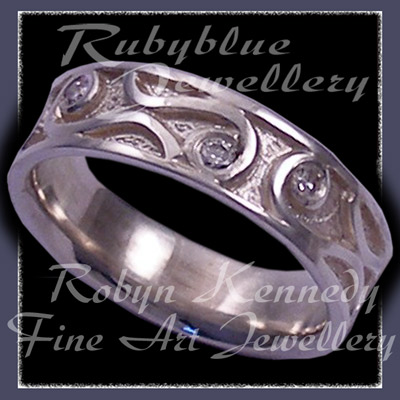 Sterling Silver and Diamonds 'Reverie' Ring Image